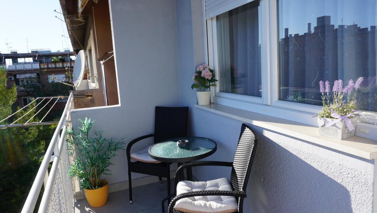 Apartman Luka พูลา ภายนอก รูปภาพ