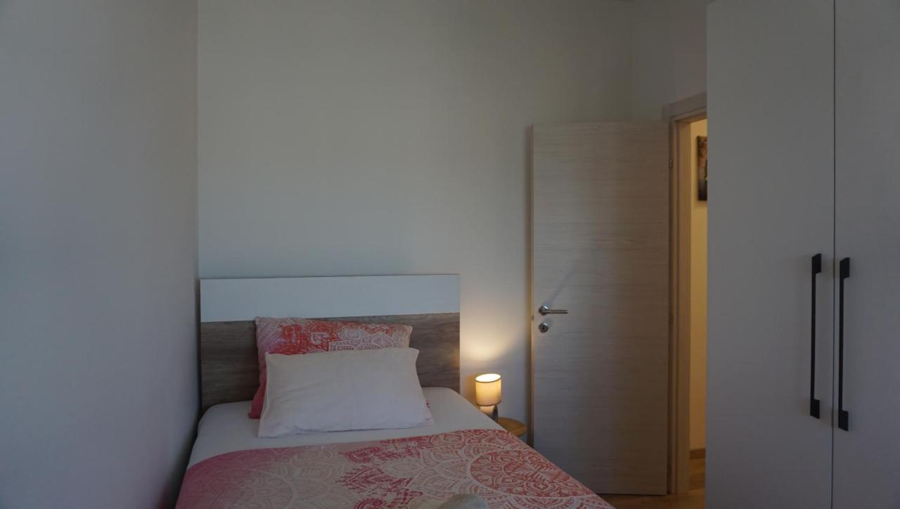 Apartman Luka พูลา ภายนอก รูปภาพ