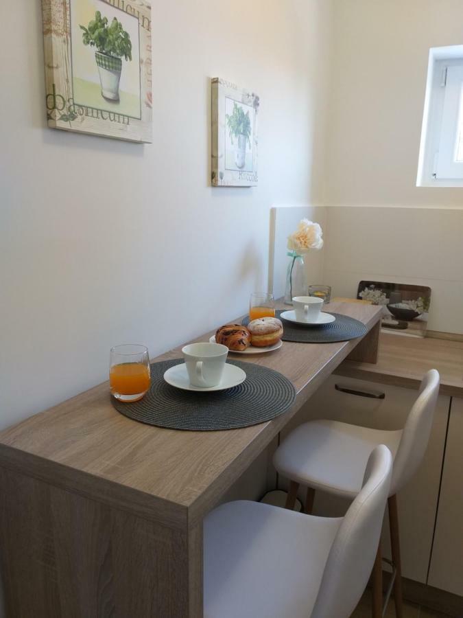 Apartman Luka พูลา ภายนอก รูปภาพ
